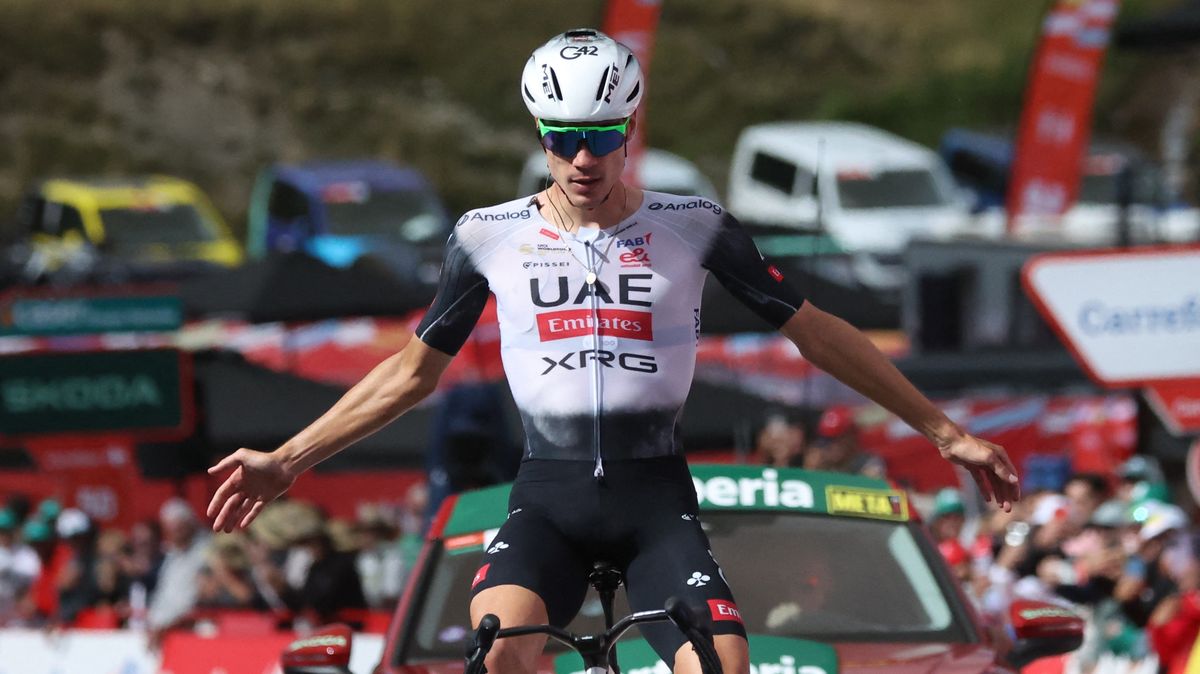 Španělský souboj na Vueltě pro Ayusa. Průběžné vedení drží Vingegaard